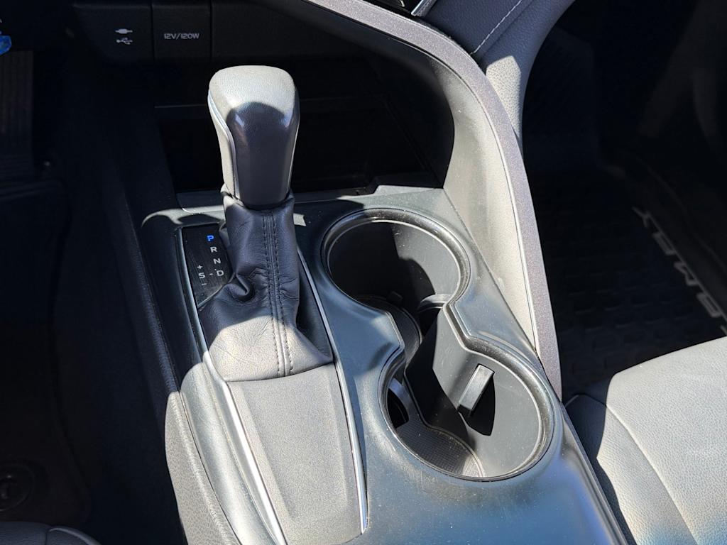 Thumbnail: 2018 Toyota Camry - 25