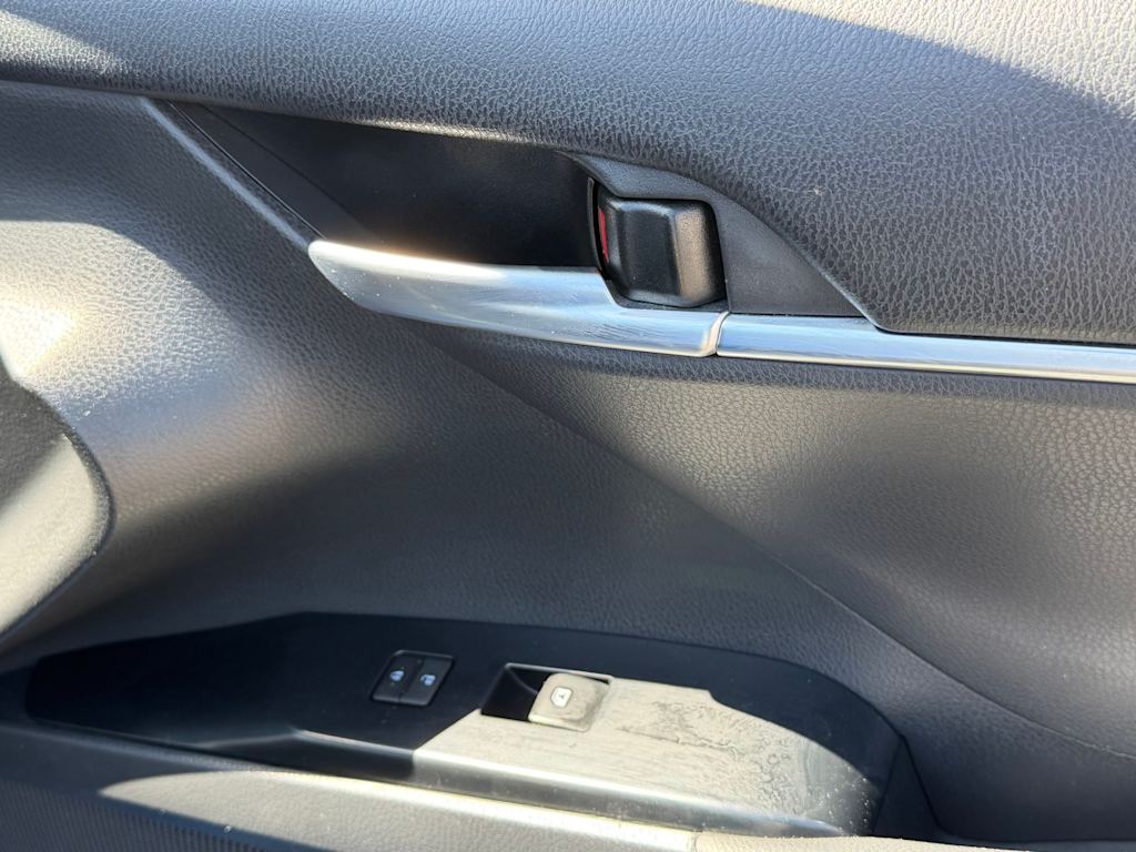 Thumbnail: 2018 Toyota Camry - 28