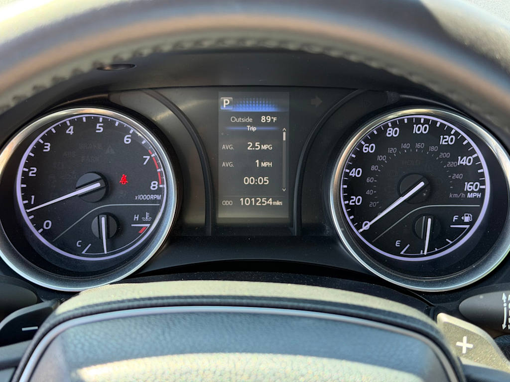 Thumbnail: 2018 Toyota Camry - 15