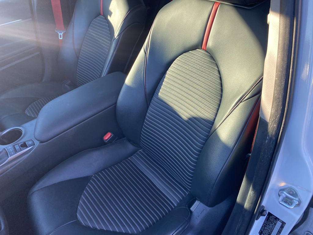 Thumbnail: 2022 Toyota Camry - 8