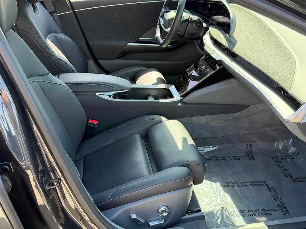 Thumbnail: 2025 Lucid Air - 31