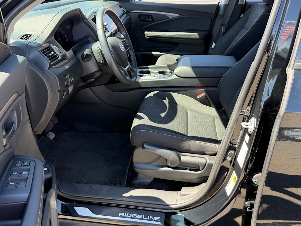Thumbnail: 2025 Honda Ridgeline - 8