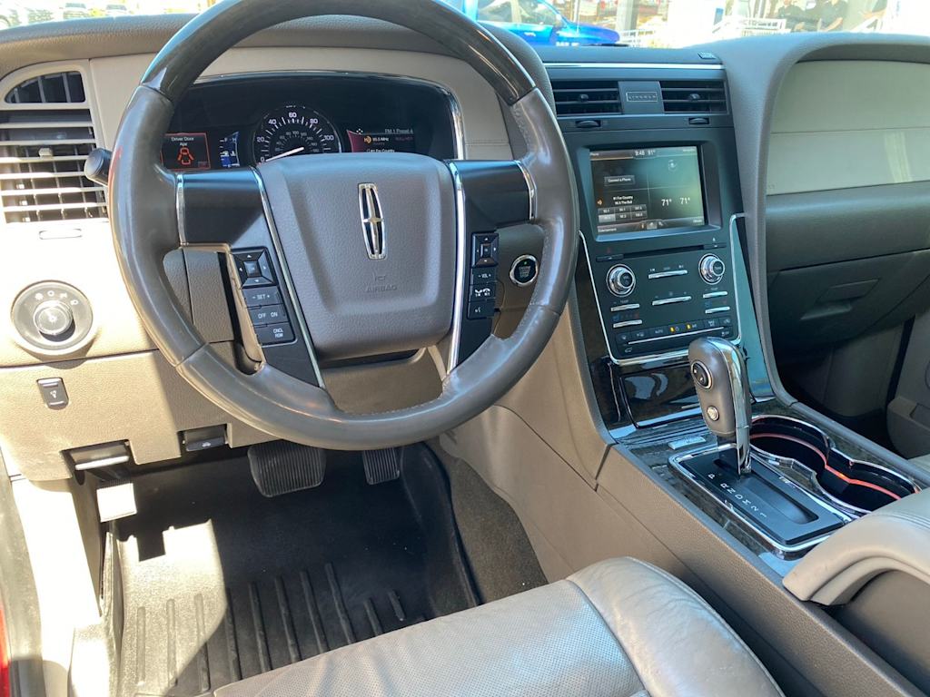 Thumbnail: 2015 Lincoln Navigator - 2