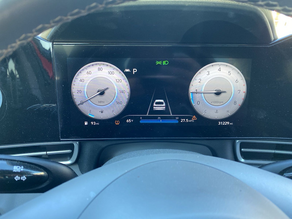 Thumbnail: 2023 Hyundai Elantra - 11