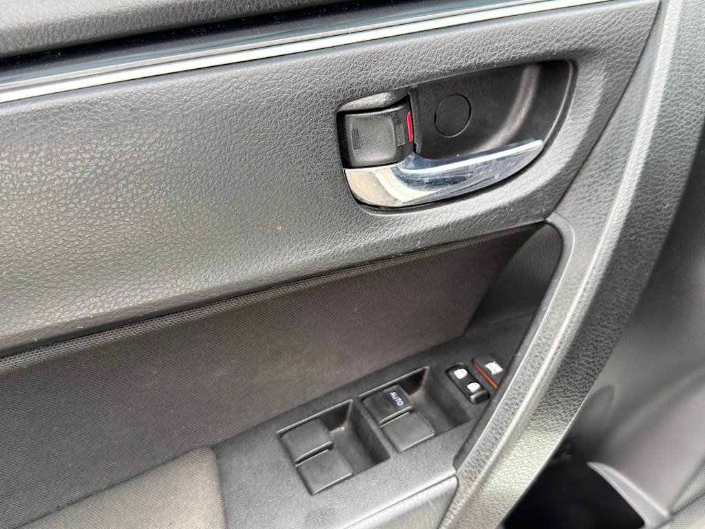 Thumbnail: 2019 Toyota Corolla - 22