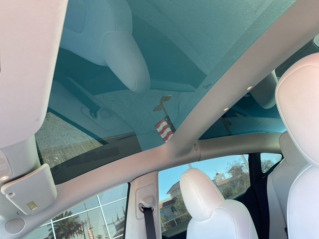 Thumbnail: 2023 Tesla Model 3 - 14