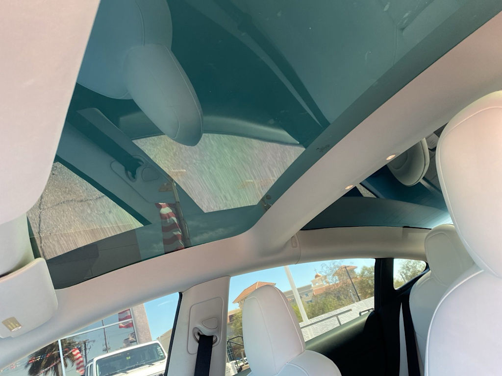 Thumbnail: 2023 Tesla Model 3 - 14