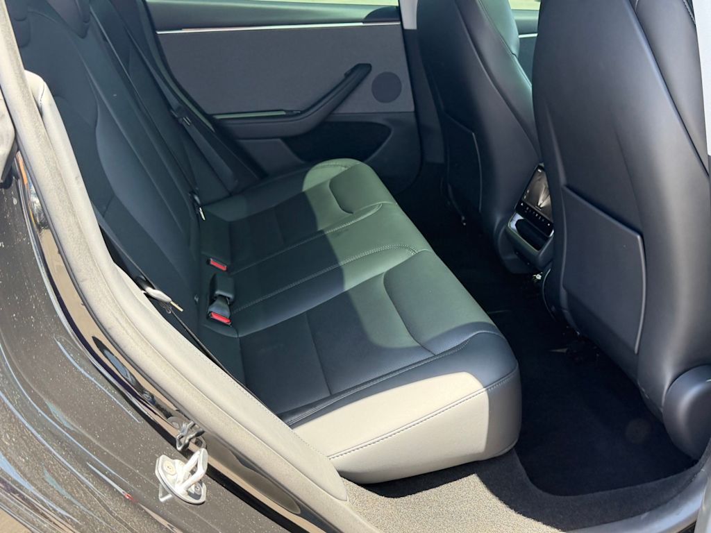 Thumbnail: 2025 Tesla Model 3 - 24
