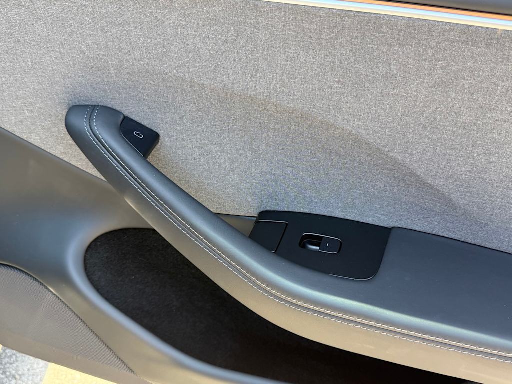 Thumbnail: 2025 Tesla Model 3 - 28