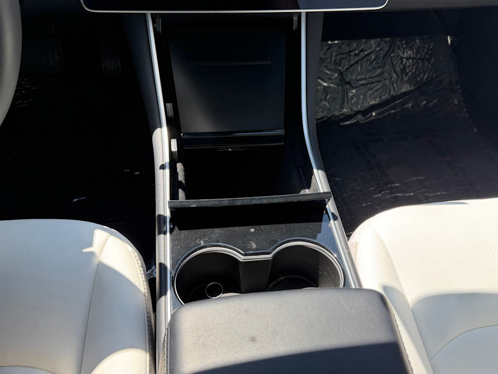 Thumbnail: 2020 Tesla Model 3 - 21