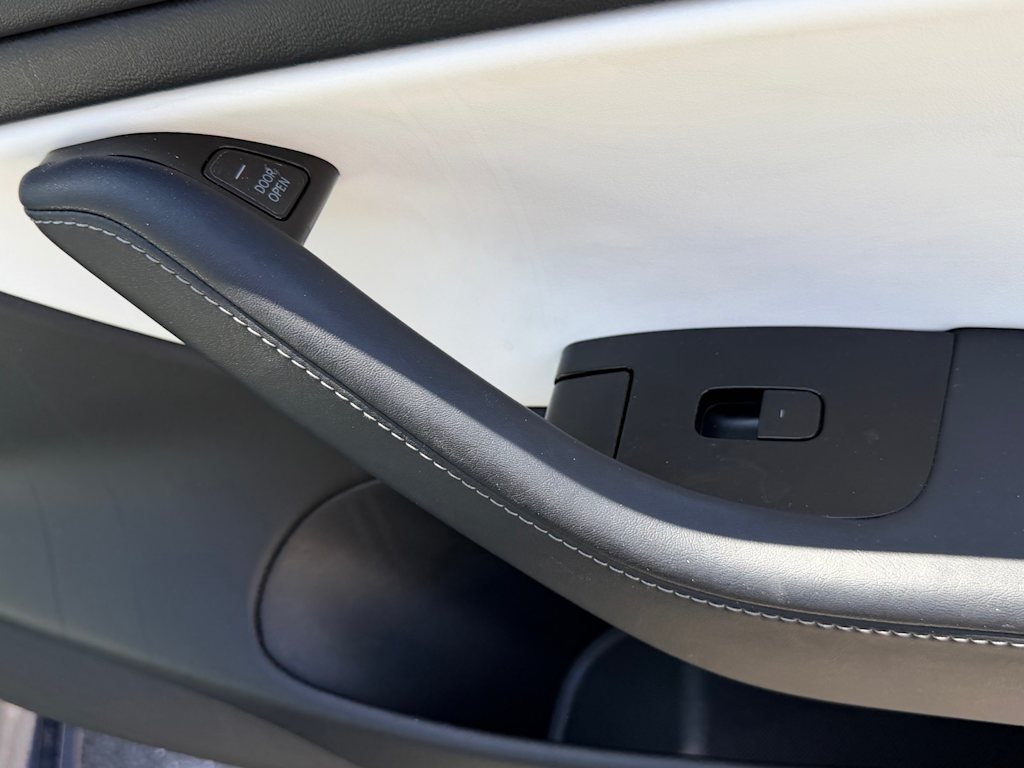 Thumbnail: 2020 Tesla Model 3 - 30