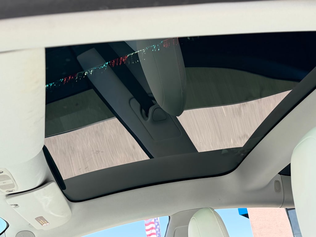 Thumbnail: 2020 Tesla Model 3 - 25
