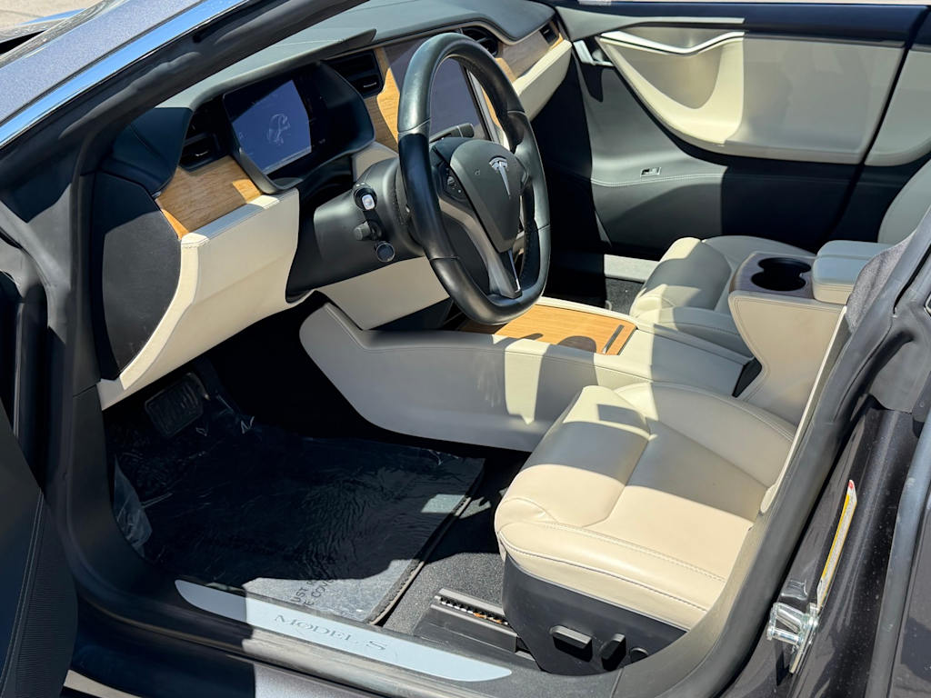 Thumbnail: 2021 Tesla Model S - 10