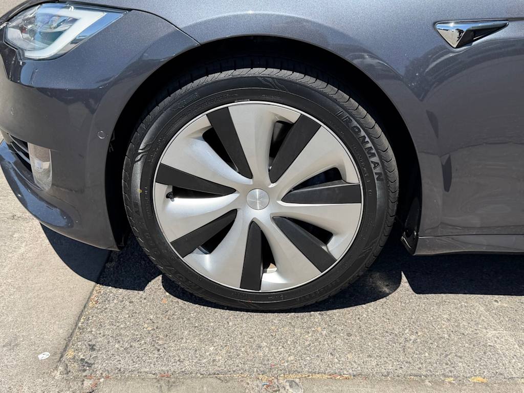 Thumbnail: 2021 Tesla Model S - 8