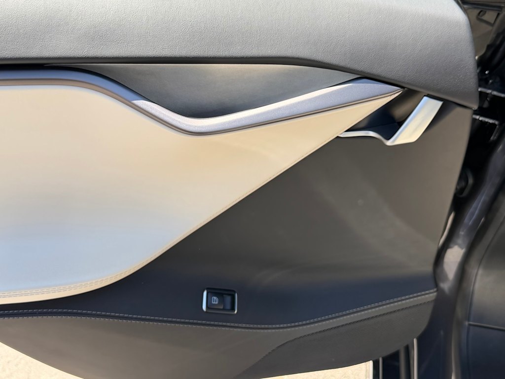 Thumbnail: 2021 Tesla Model S - 25