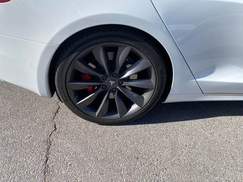 Thumbnail: 2016 Tesla Model S - 6