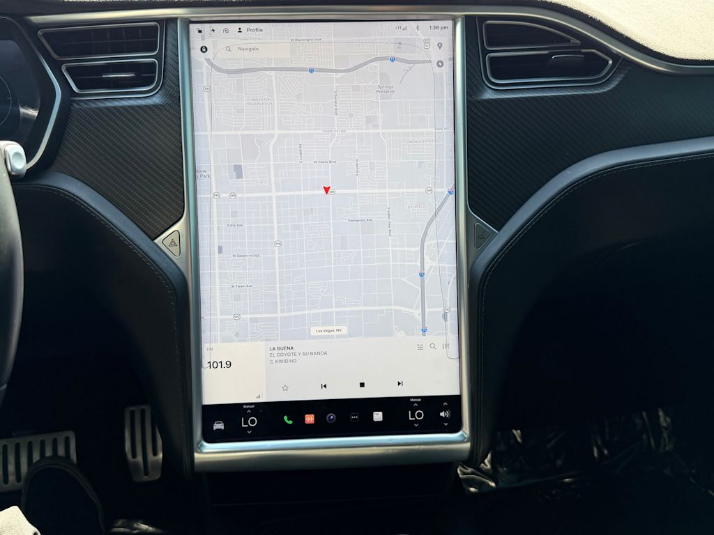 Thumbnail: 2016 Tesla Model X - 26