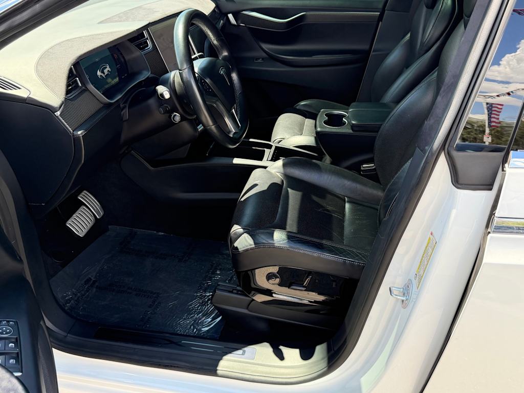 Thumbnail: 2016 Tesla Model X - 9