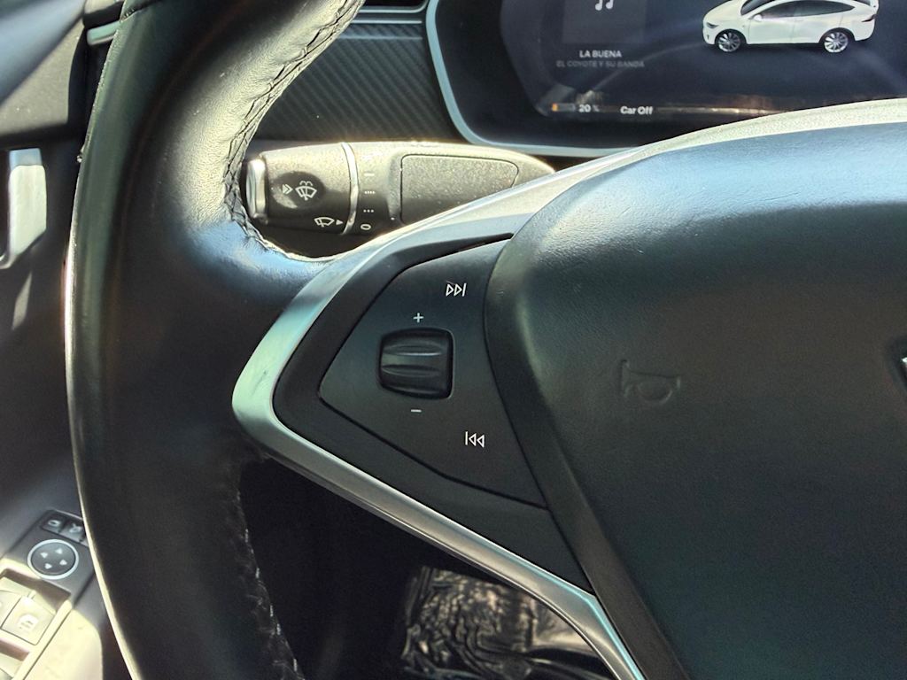 Thumbnail: 2016 Tesla Model X - 23