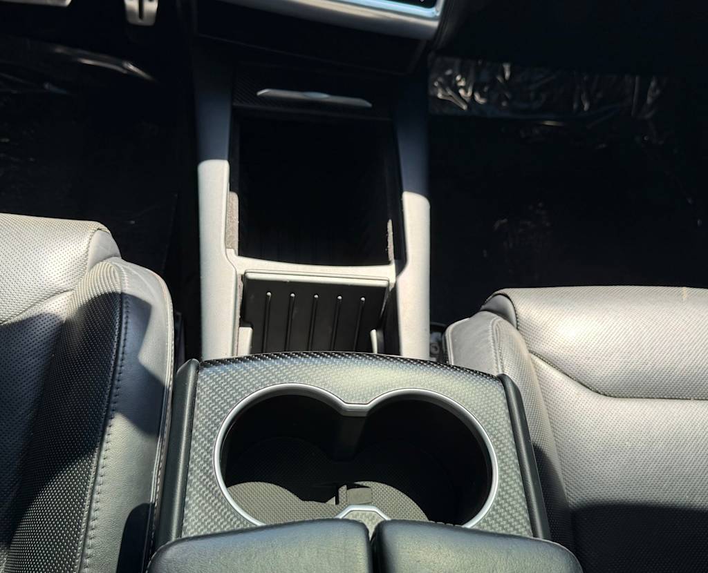 Thumbnail: 2016 Tesla Model X - 25