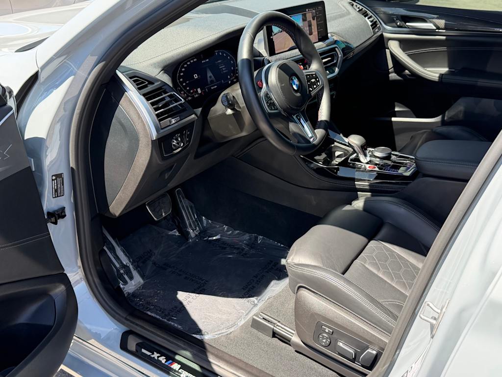 Thumbnail: 2024 BMW X4 - 2