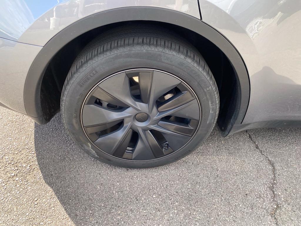 Thumbnail: 2024 Tesla Model Y - 7