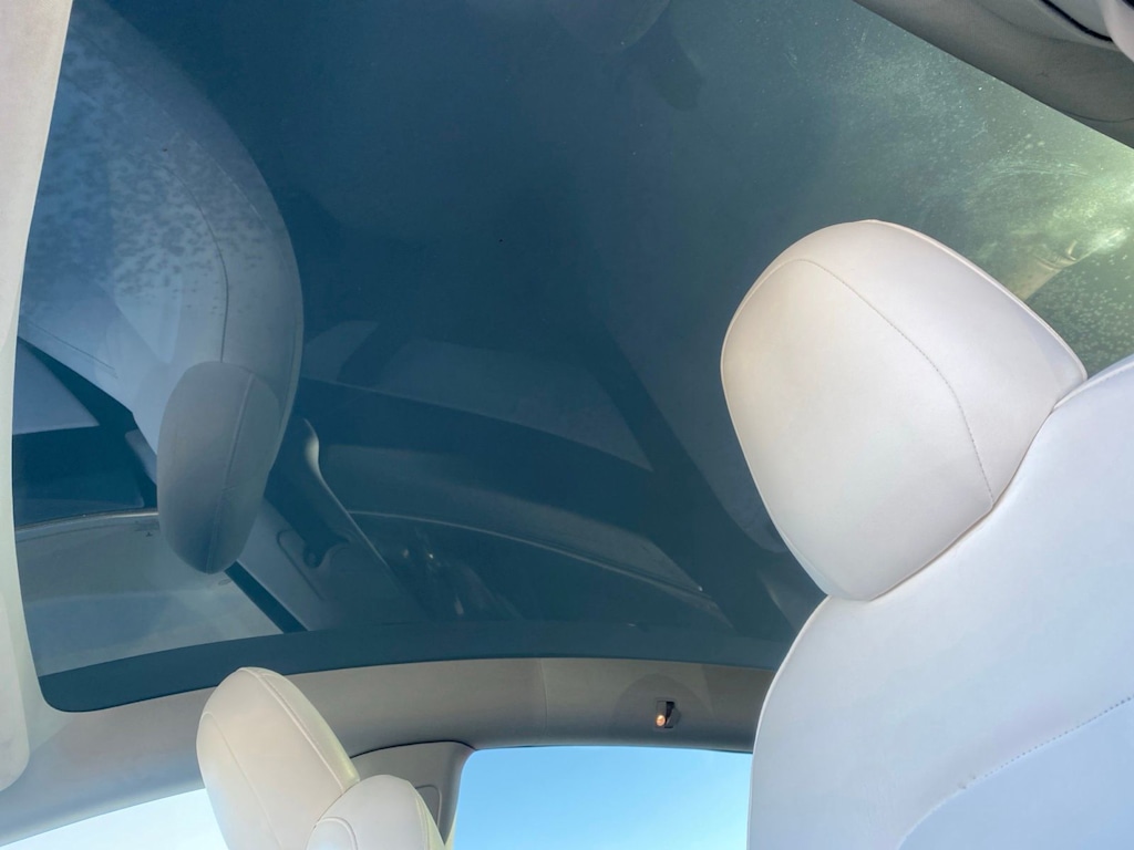 Thumbnail: 2022 Tesla Model Y - 14