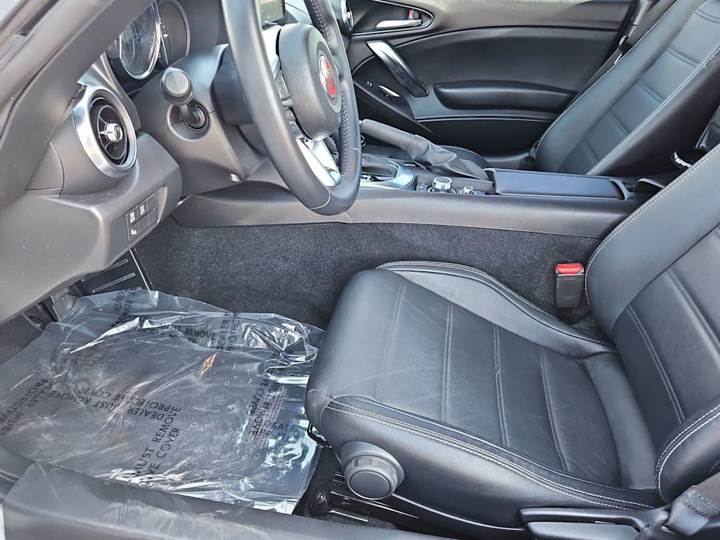 Thumbnail: 2020 Fiat 124 Spider - 10