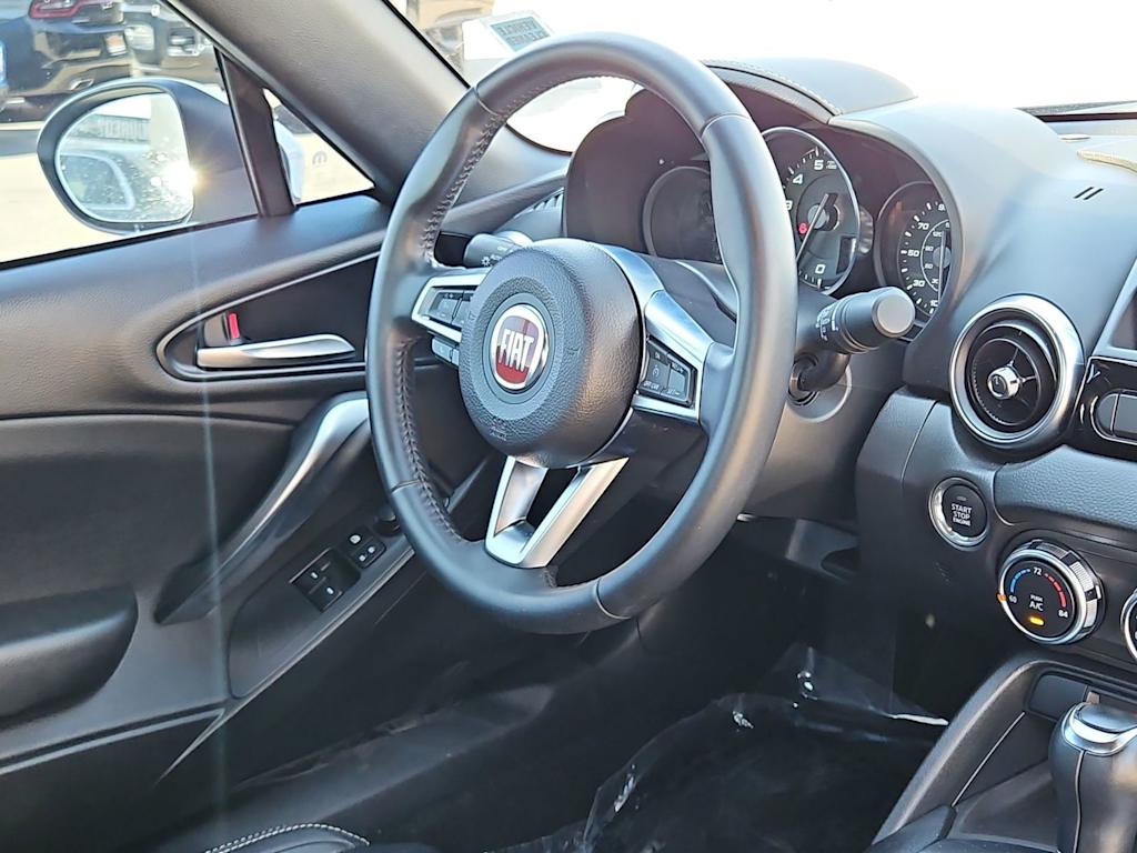 Thumbnail: 2020 Fiat 124 Spider - 9