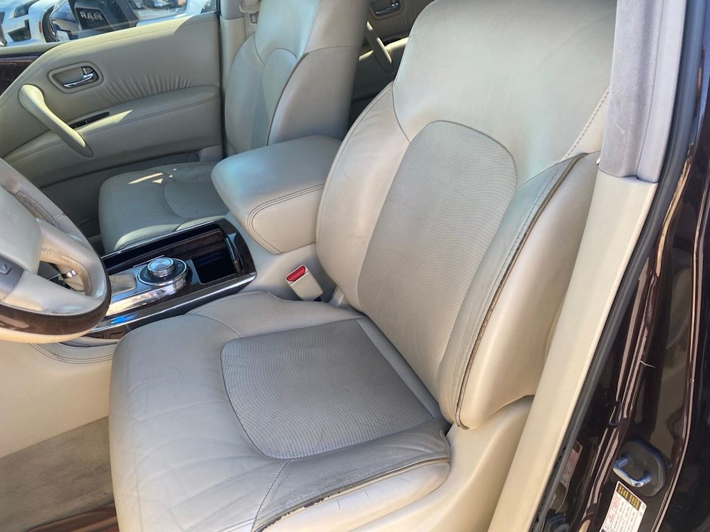 Thumbnail: 2015 INFINITI QX80 - 8