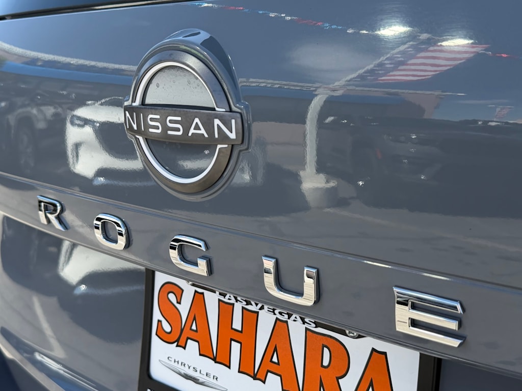 Thumbnail: 2023 Nissan Rogue - 33
