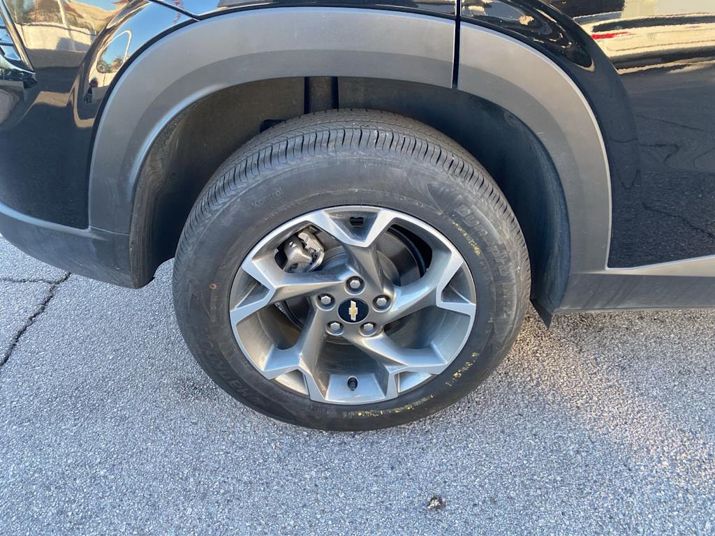 Thumbnail: 2025 Chevrolet Trax - 7