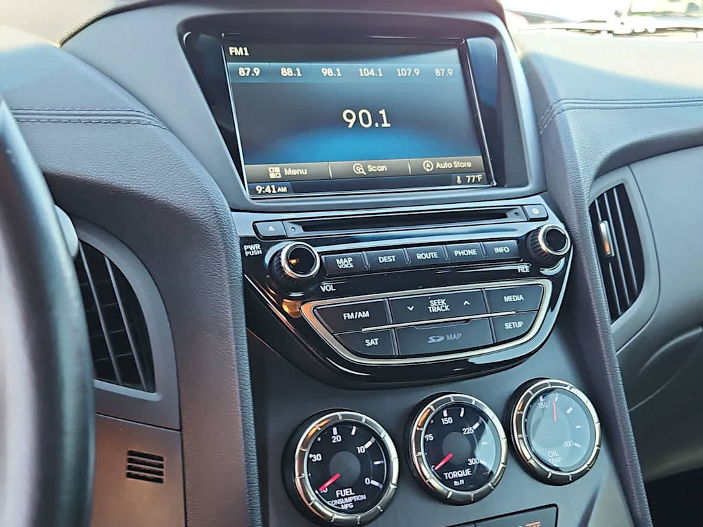 Thumbnail: 2014 Hyundai Genesis - 13