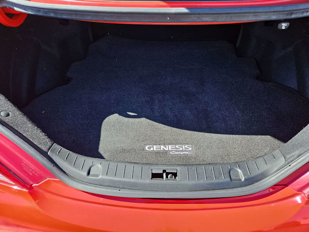 Thumbnail: 2014 Hyundai Genesis - 16