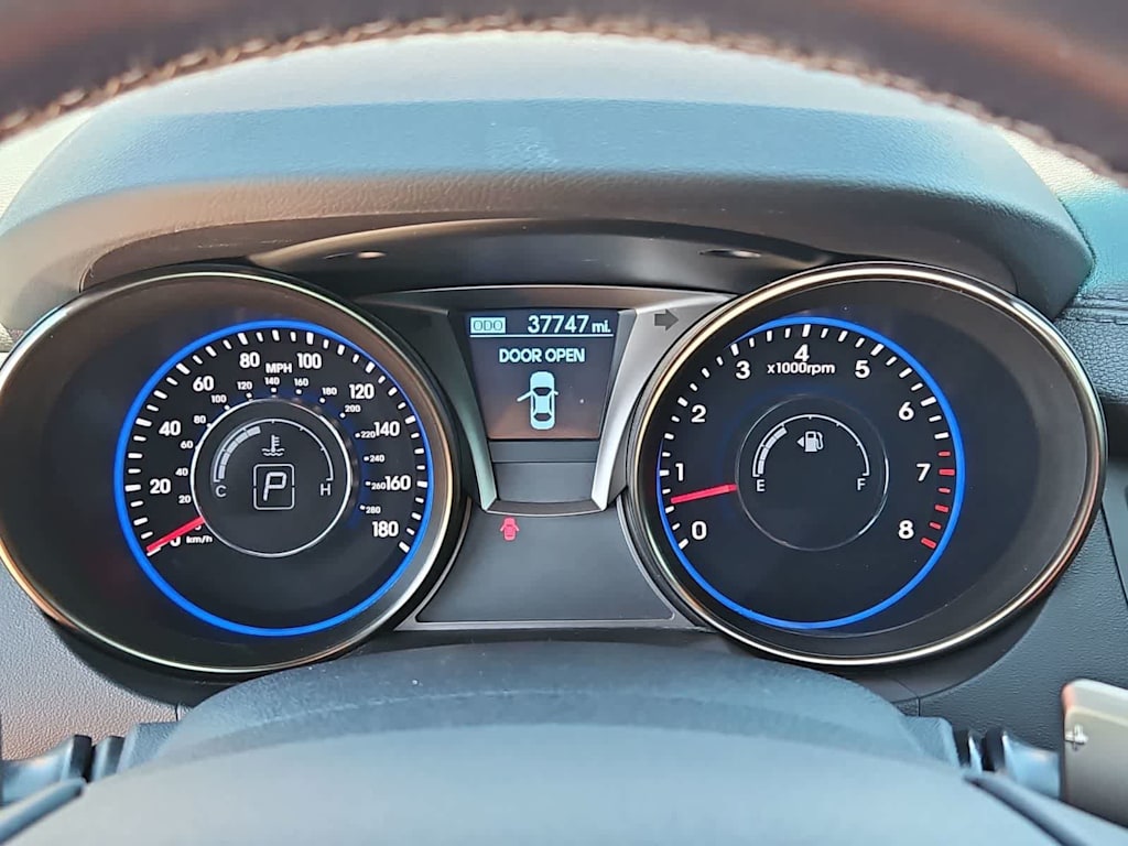 Thumbnail: 2014 Hyundai Genesis - 15