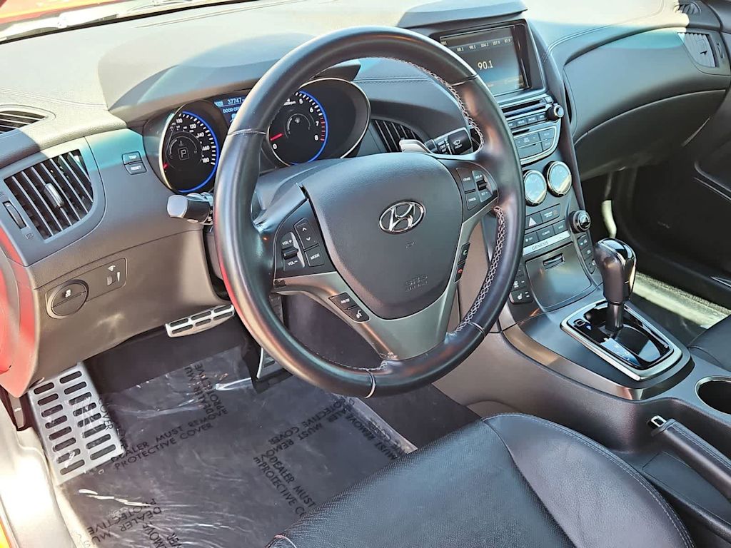 Thumbnail: 2014 Hyundai Genesis - 2