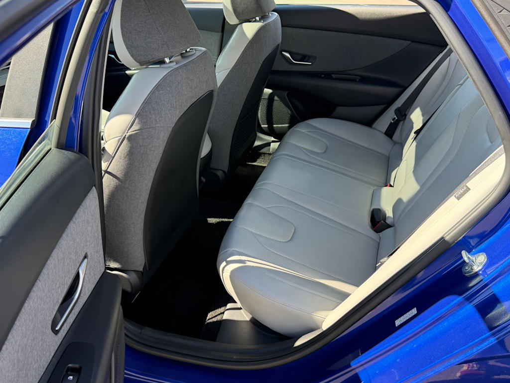 Thumbnail: 2024 Hyundai Elantra - 11