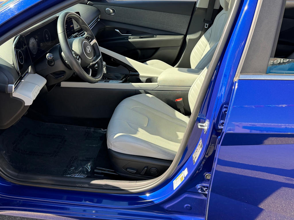 Thumbnail: 2024 Hyundai Elantra - 9