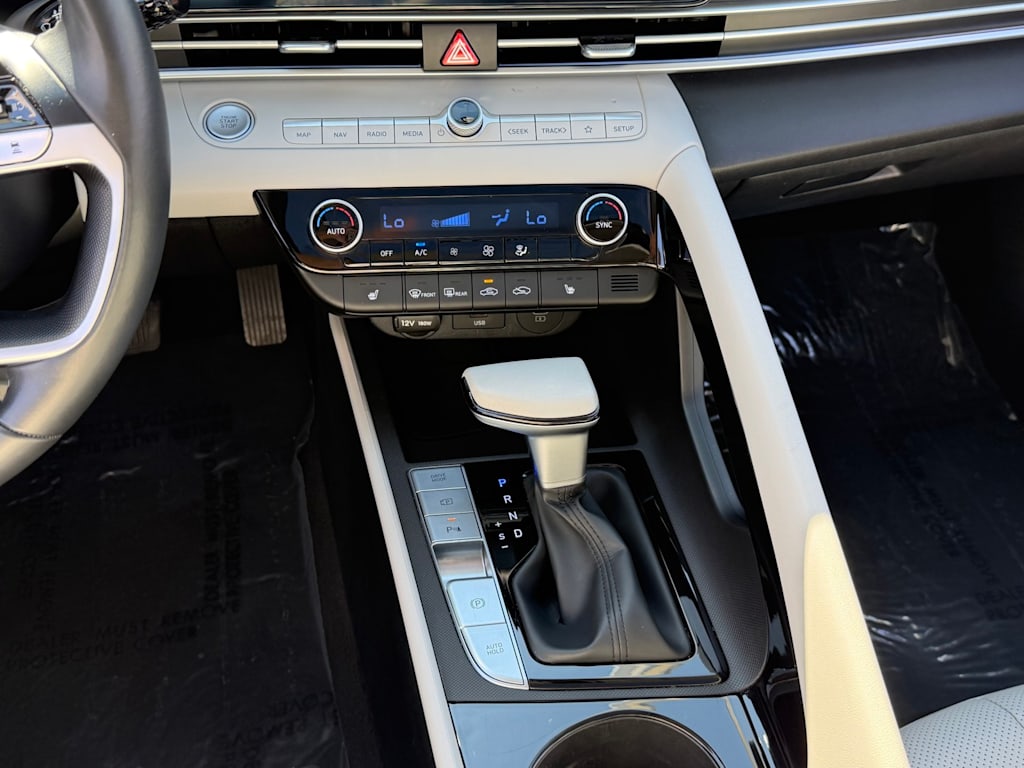 Thumbnail: 2024 Hyundai Elantra - 26