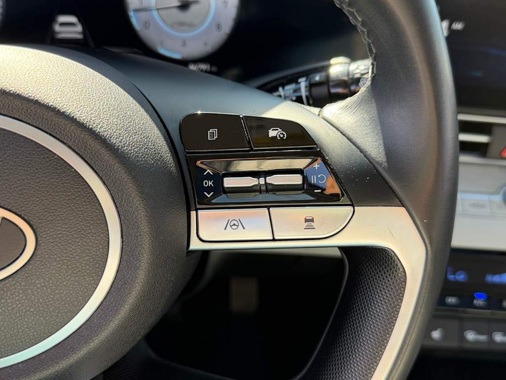 Thumbnail: 2024 Hyundai Elantra - 25