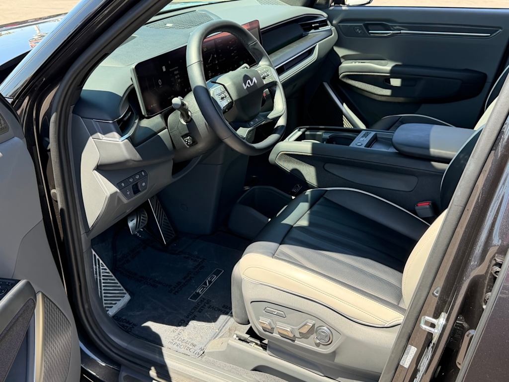 Thumbnail: 2024 Kia EV9 - 9