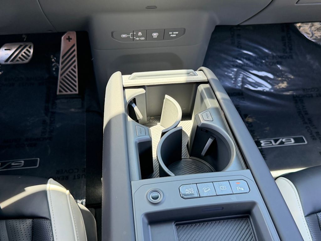 Thumbnail: 2024 Kia EV9 - 24