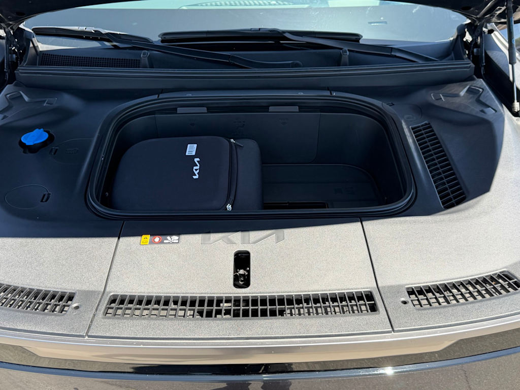 Thumbnail: 2024 Kia EV9 - 14