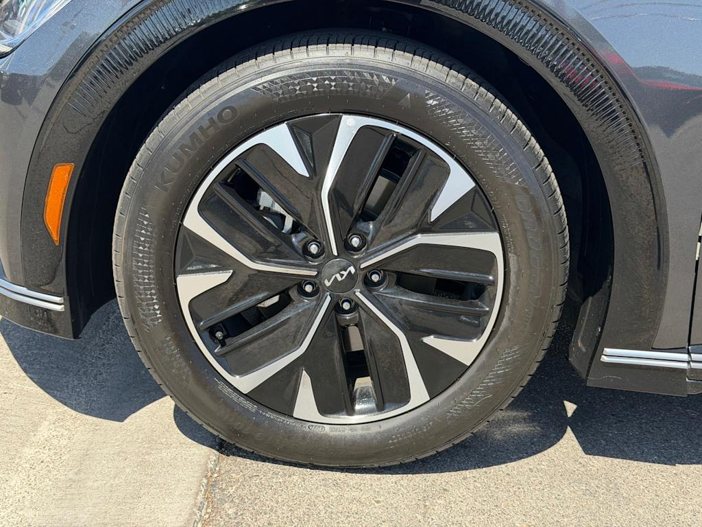 Thumbnail: 2024 Kia EV6 - 6