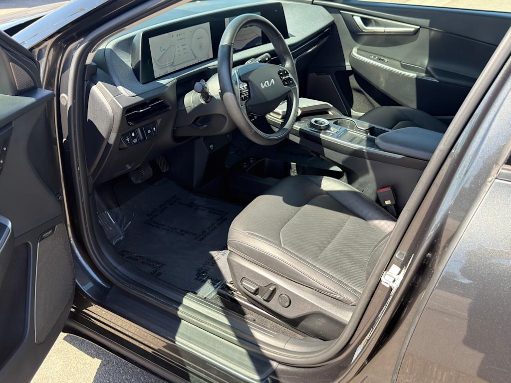 Thumbnail: 2024 Kia EV6 - 9