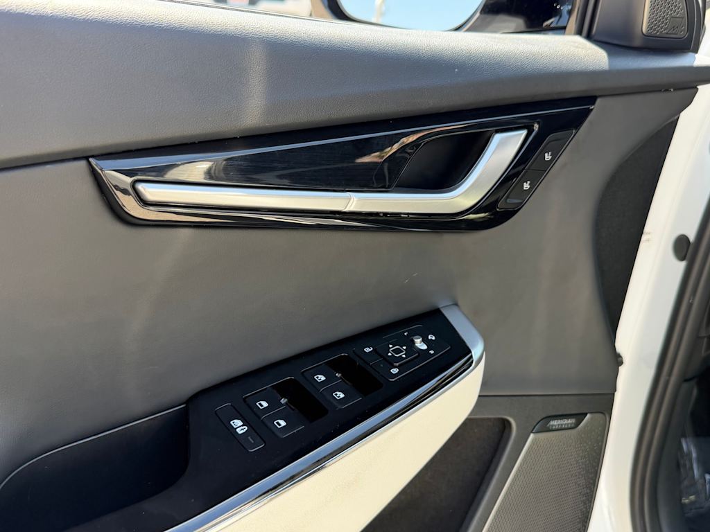 Thumbnail: 2024 Kia EV6 - 23