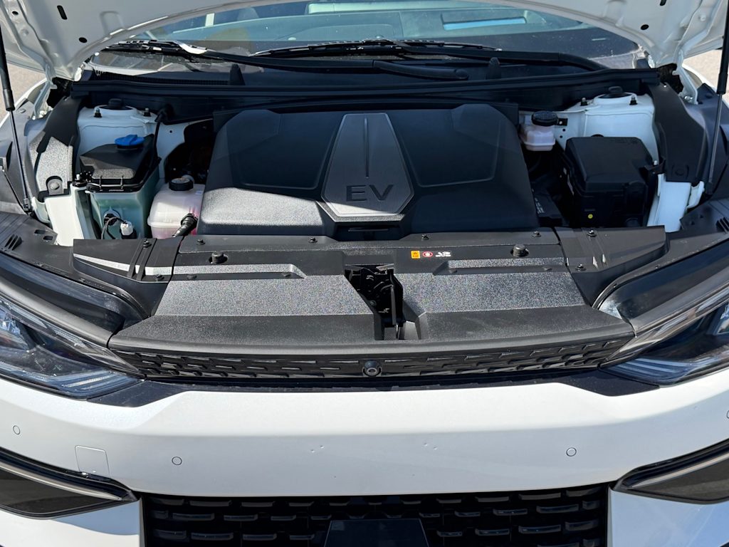 Thumbnail: 2024 Kia EV6 - 9