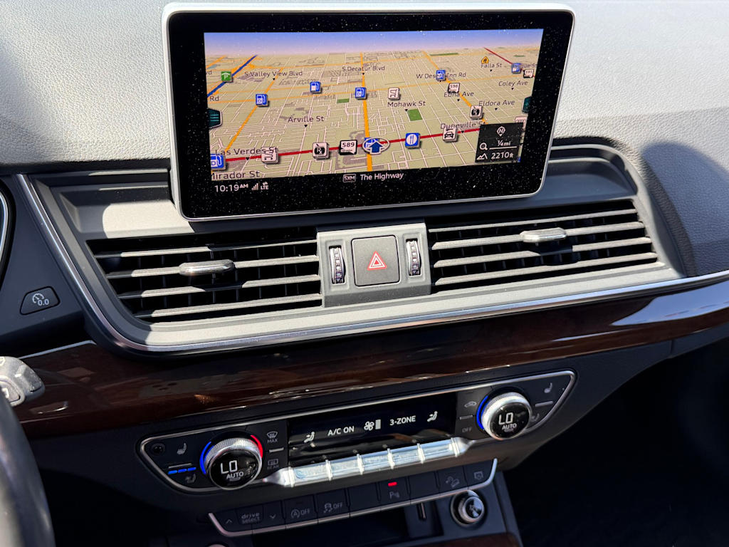 Thumbnail: 2019 Audi Q5 - 12