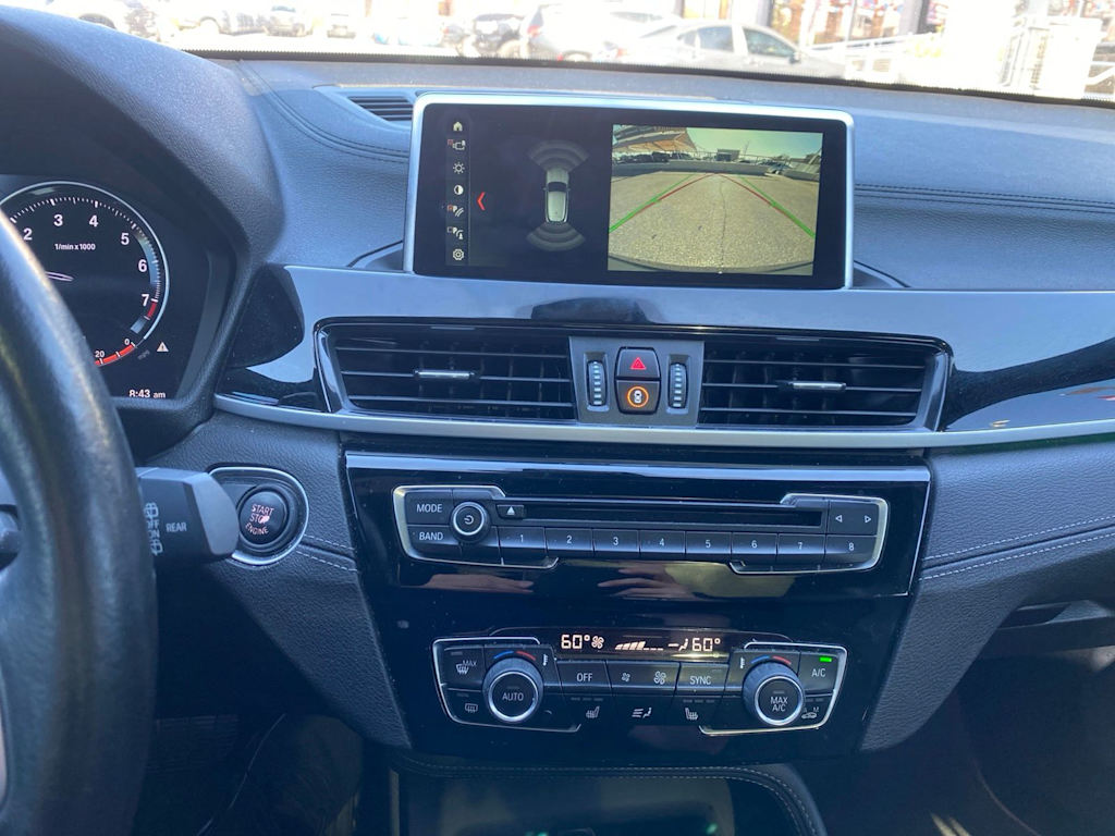 Thumbnail: 2019 BMW X2 - 10