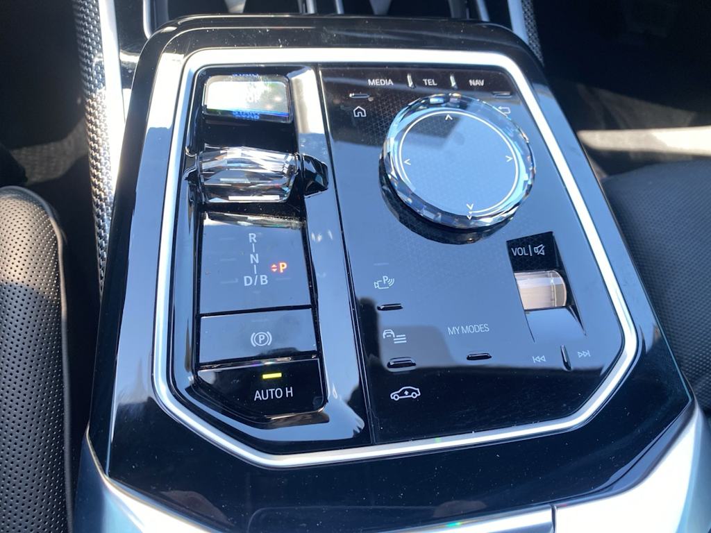 Thumbnail: 2023 BMW i7 - 12